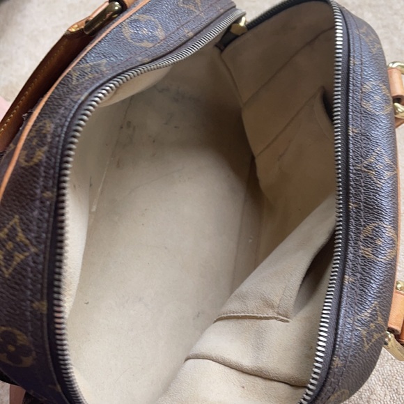 Louis Vuitton Manhattan PM bag - Picture 6 of 16
